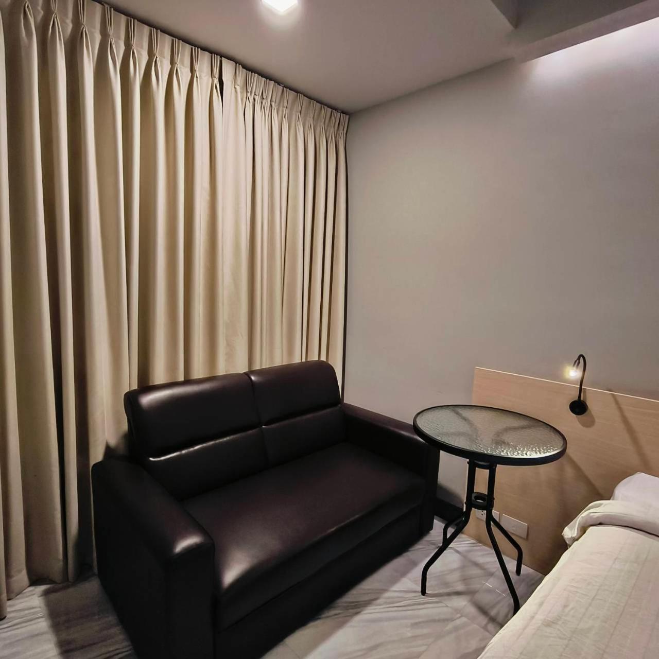Baan Thanakul Residences Samut Prakan Exterior photo